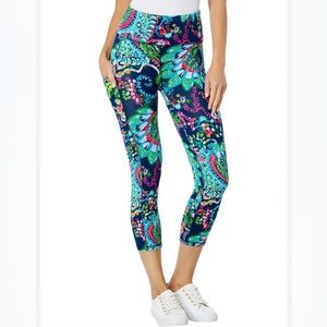 Lilly Pulitzer Luxletic Crop Leggings - Size Medium